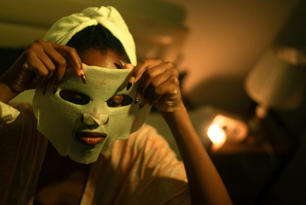 Perawatan face mask atau masker wajah untuk kulit cerah di RX Relaxology